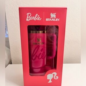 Stanley x Barbie Quencher H2.0 Tumbler - 30 oz